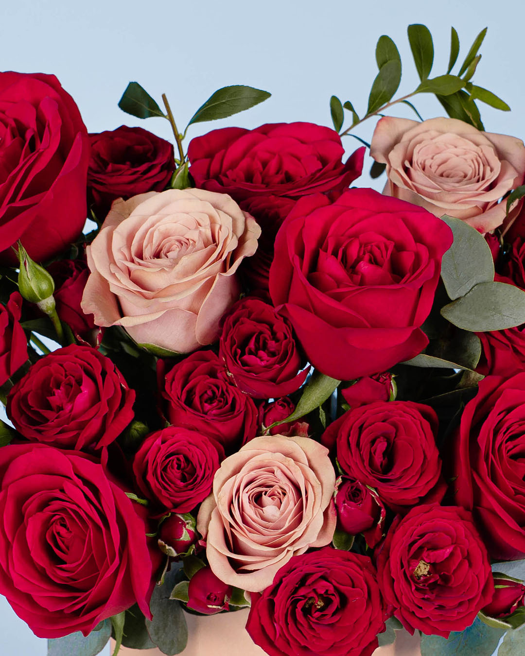 bloomthis-hat-box-lauren-red-rose-flower-box-1080x1350-04