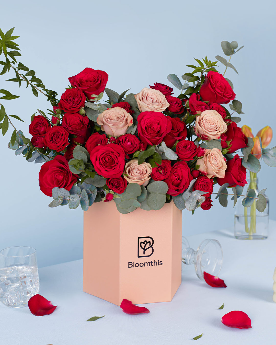 bloomthis-hat-box-lauren-red-rose-flower-box-1080x1350-05_e2475c2c-0b7f-4925-9c37-86853815d051