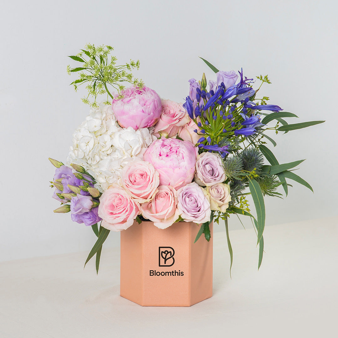 bloomthis-hat-box-pandora-pink-peony-flower-box-1080x1080-02_207a820a-8f32-4d4c-bd66-ab1859943ea3