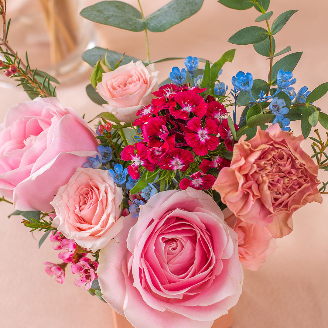 bloomthis-hat-box-selene-rose-mini-flower-box-1080x1080-04_3cd6679e-c25c-4a42-89d0-9d9fd12c7507