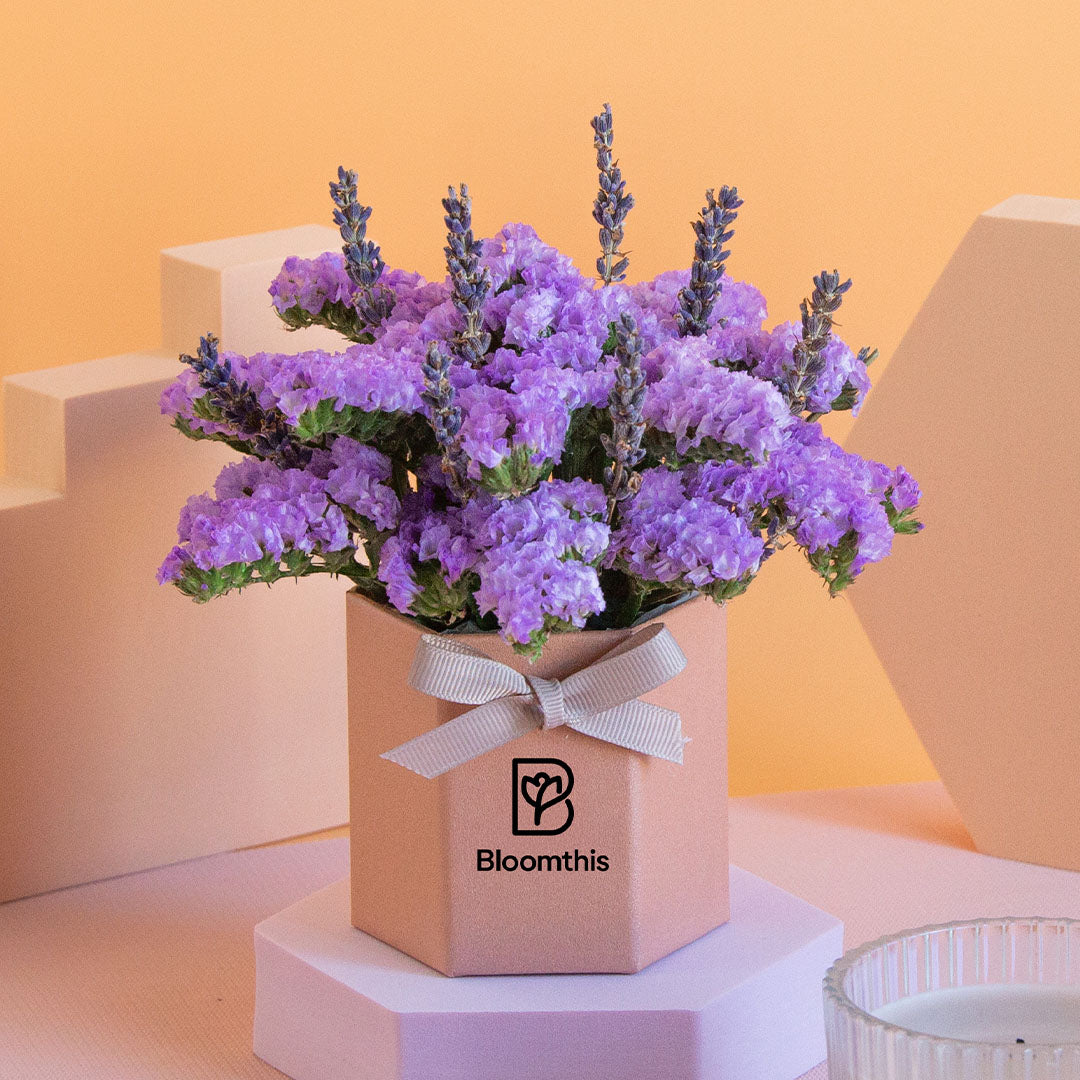 bloomthis-hat-box-shamimi-statice-mini-flower-box-1080x1080-03_94335c65-c327-4953-9001-2eb577248005