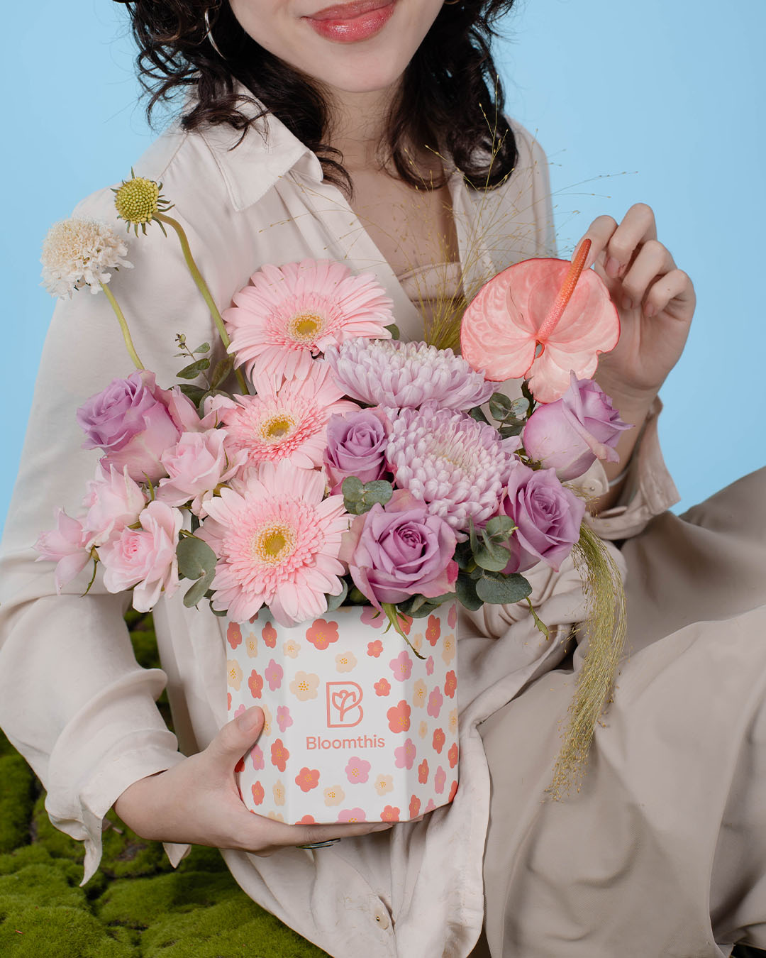 bloomthis-hat-box-spring-whimsy-ayame-pink-gerbera-flower-box-1080x1350-07