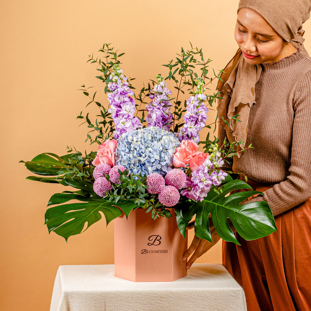 Diana Hydrangea & Rose Flower Box