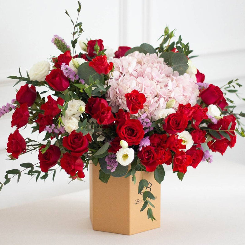 Erica Hydrangea & Rose Flower Box (MD)